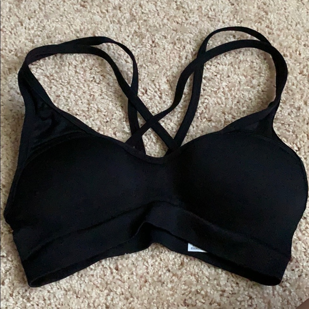 Black sports bra